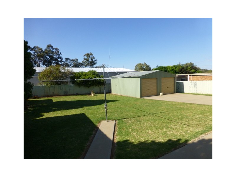 82 Woodward Street, Parkes NSW 2870