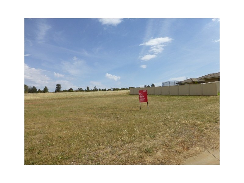 1 Vaucluse Place, Parkes NSW 2870