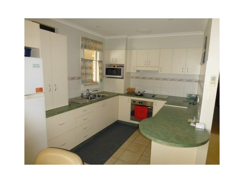 7 Best Street, Parkes NSW 2870