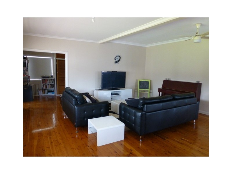 14 Want Street, Parkes NSW 2870