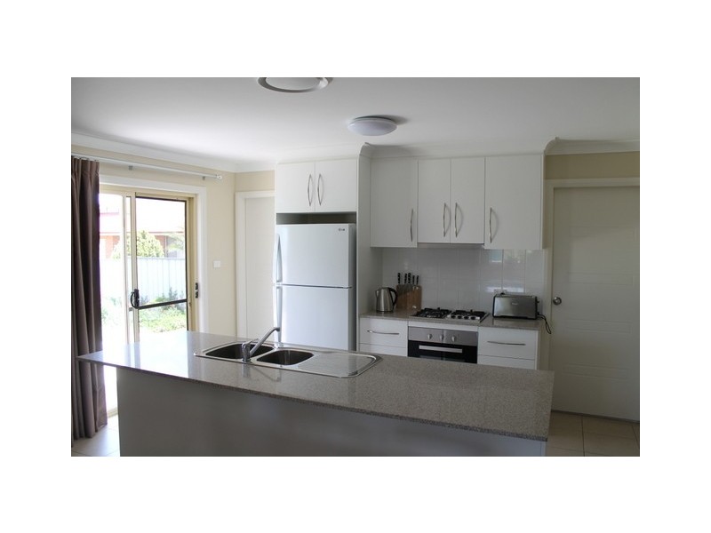 33 Cecile Street, Parkes NSW 2870