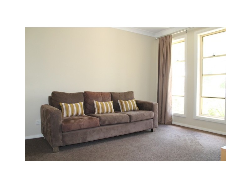 33 Cecile Street, Parkes NSW 2870