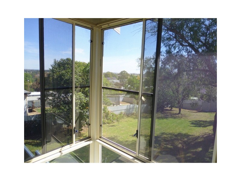 12 William Street, Parkes NSW 2870