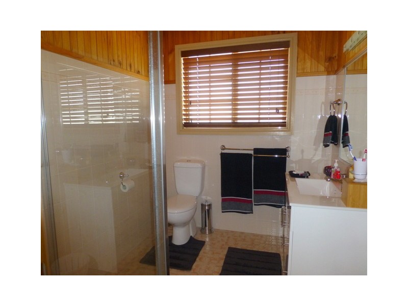 12 Hillcrest Avenue, Parkes NSW 2870