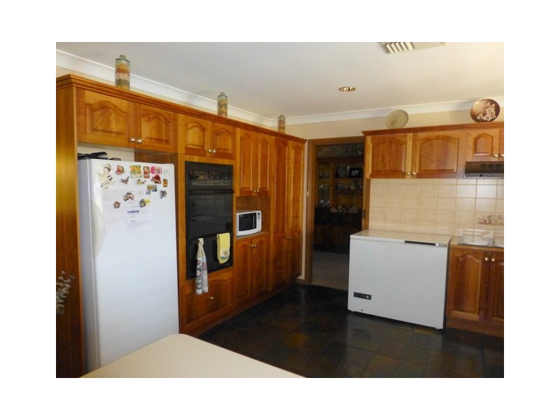 12 Hillcrest Avenue, Parkes NSW 2870