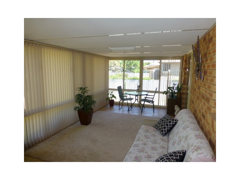 1 Kingsford Avenue, Parkes NSW 2870