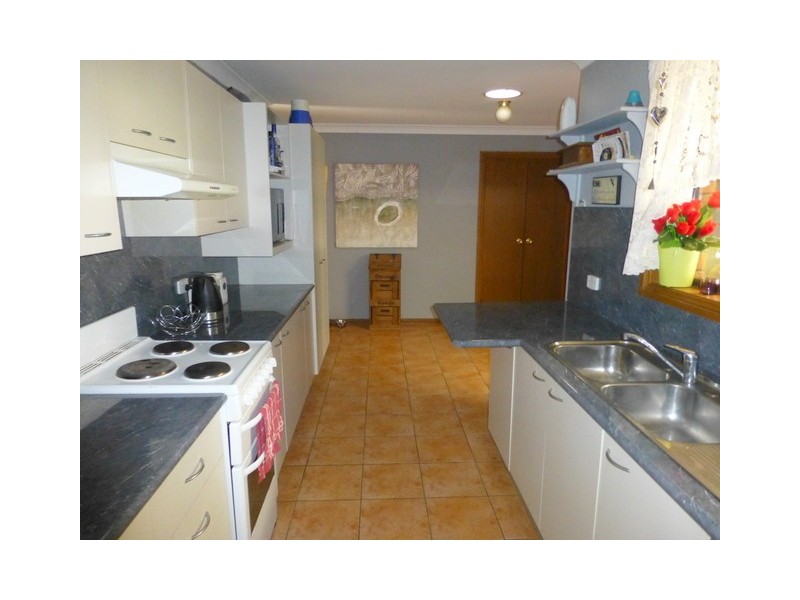 13 Fisher Street, Parkes NSW 2870