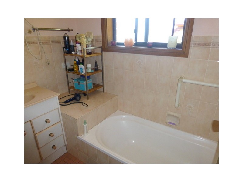13 Fisher Street, Parkes NSW 2870