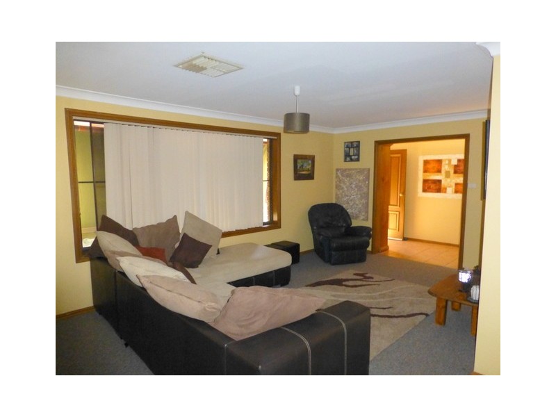 13 Fisher Street, Parkes NSW 2870