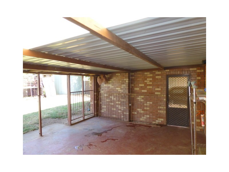 13 Fisher Street, Parkes NSW 2870