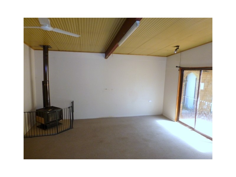 12 Paterson Street, Parkes NSW 2870