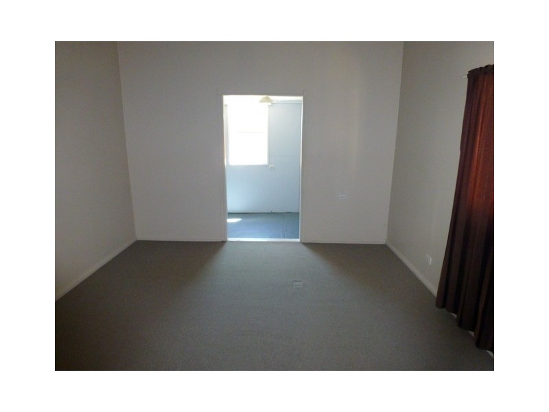 12 Paterson Street, Parkes NSW 2870