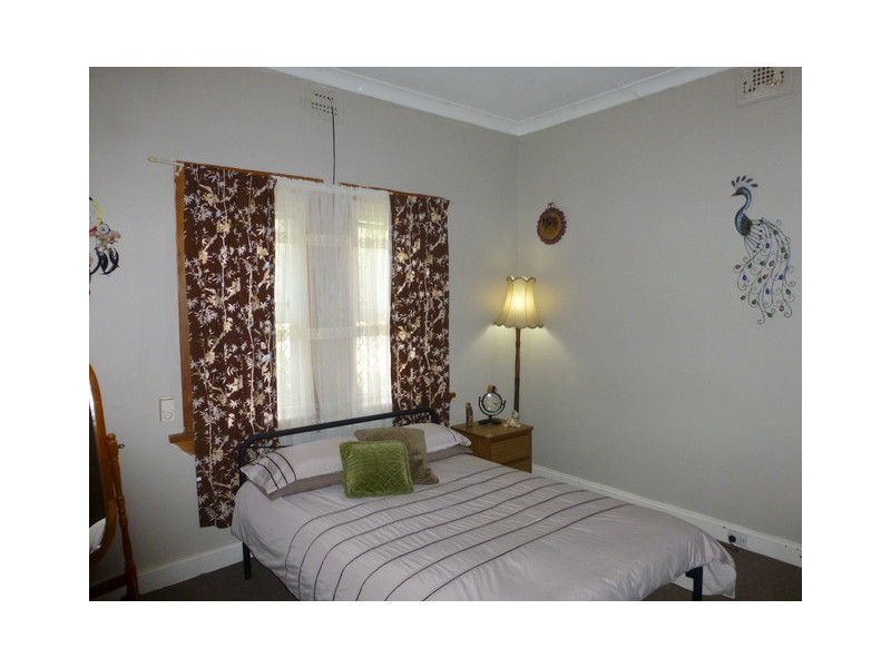 65 Dalton Street, Parkes NSW 2870
