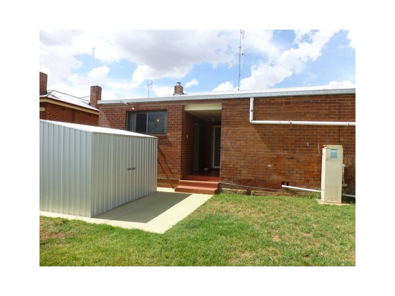 65 Dalton Street, Parkes NSW 2870