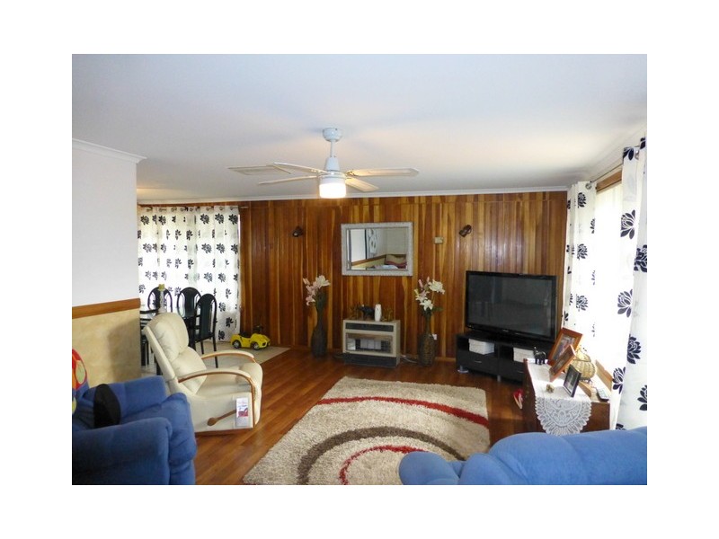 17 Brolgan Road, Parkes NSW 2870