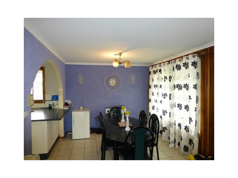 17 Brolgan Road, Parkes NSW 2870