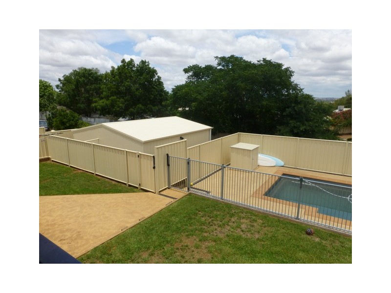 9 Gap Street, Parkes NSW 2870