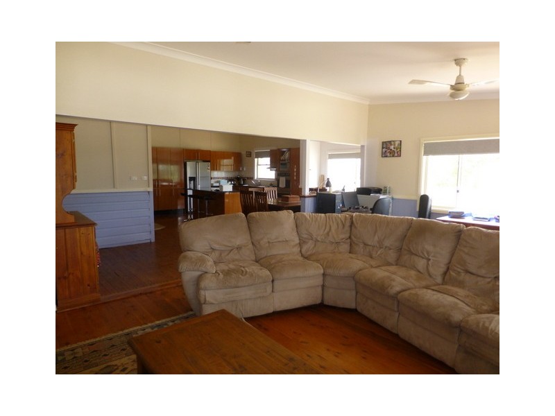 9 Gap Street, Parkes NSW 2870