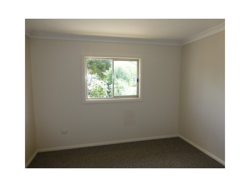 10 Oxley Street, Parkes NSW 2870