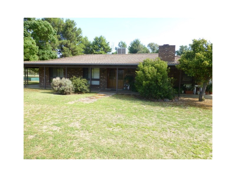 26 Kelly Road, Parkes NSW 2870