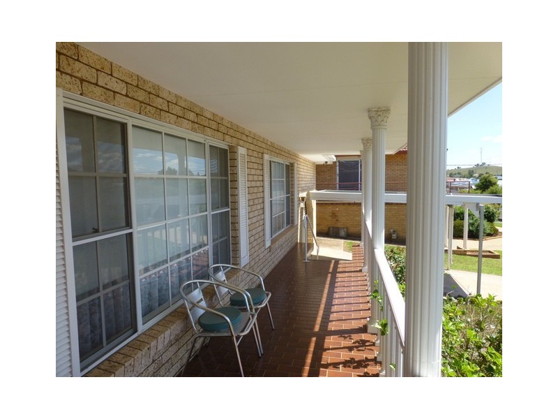 16 Jones Street, Parkes NSW 2870