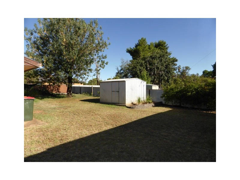 9 Thornbury Street, Parkes NSW 2870