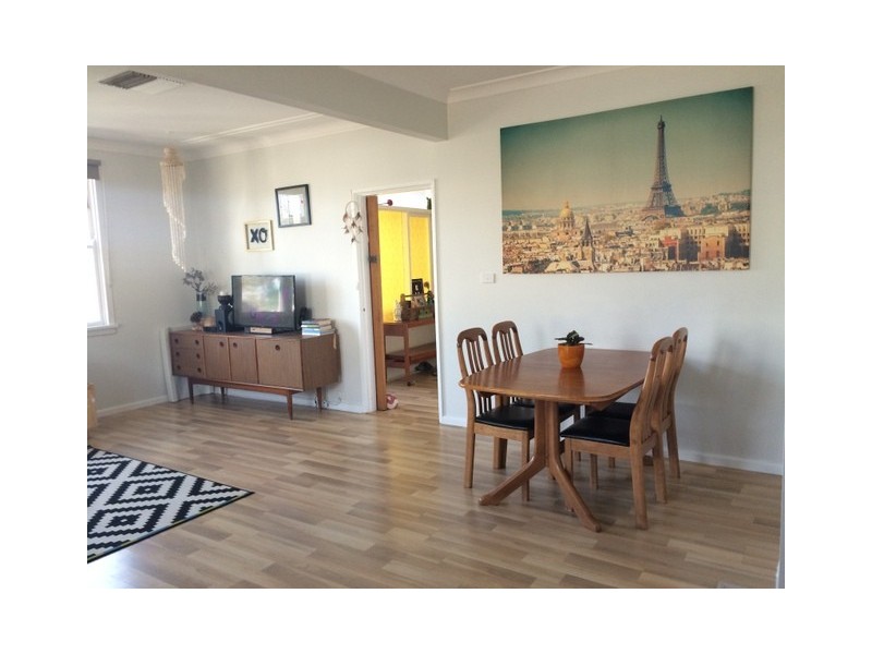 2 Kookaburra Street, Parkes NSW 2870