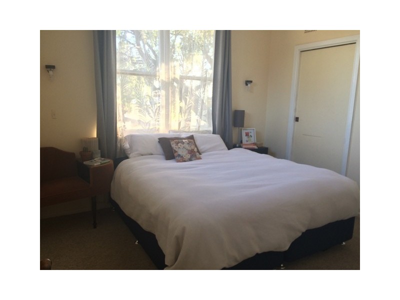 2 Kookaburra Street, Parkes NSW 2870