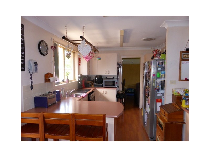 2 Thomas Tom Cres, Parkes NSW 2870