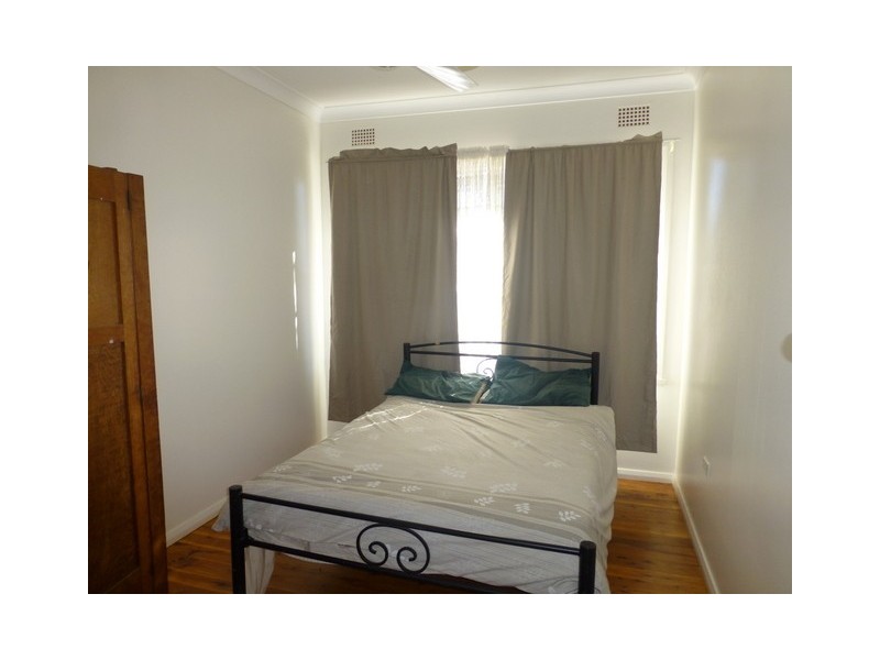 108 Euchie Street, Peak Hill NSW 2869