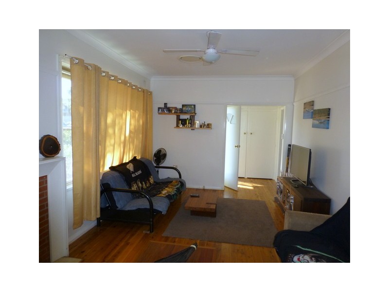 108 Euchie Street, Peak Hill NSW 2869