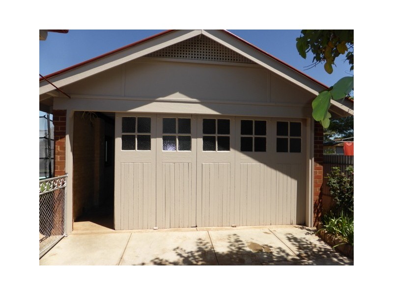 382 Clarinda Street, Parkes NSW 2870