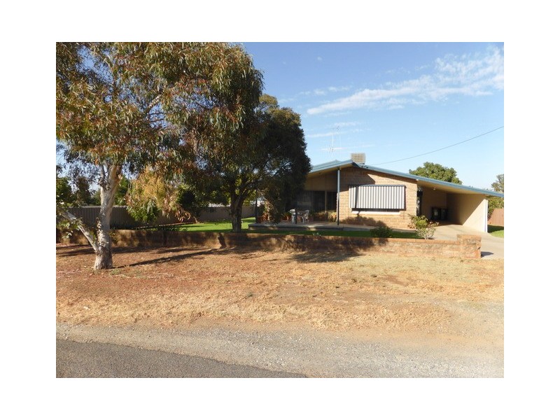 129 Victoria Street, Parkes NSW 2870