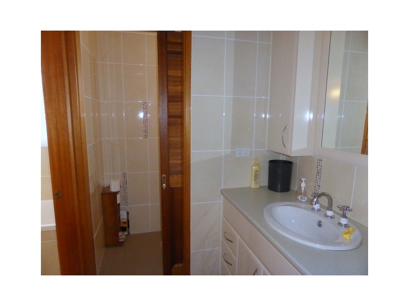 15 Mendos Place, Parkes NSW 2870