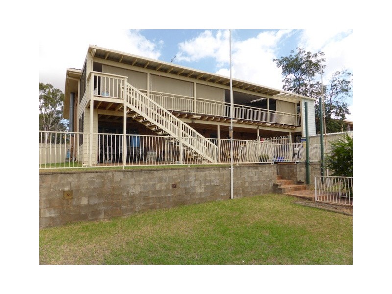 15 Mendos Place, Parkes NSW 2870