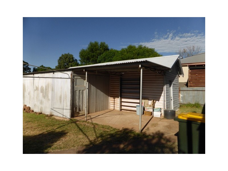 31 Mitchell Street, Parkes NSW 2870