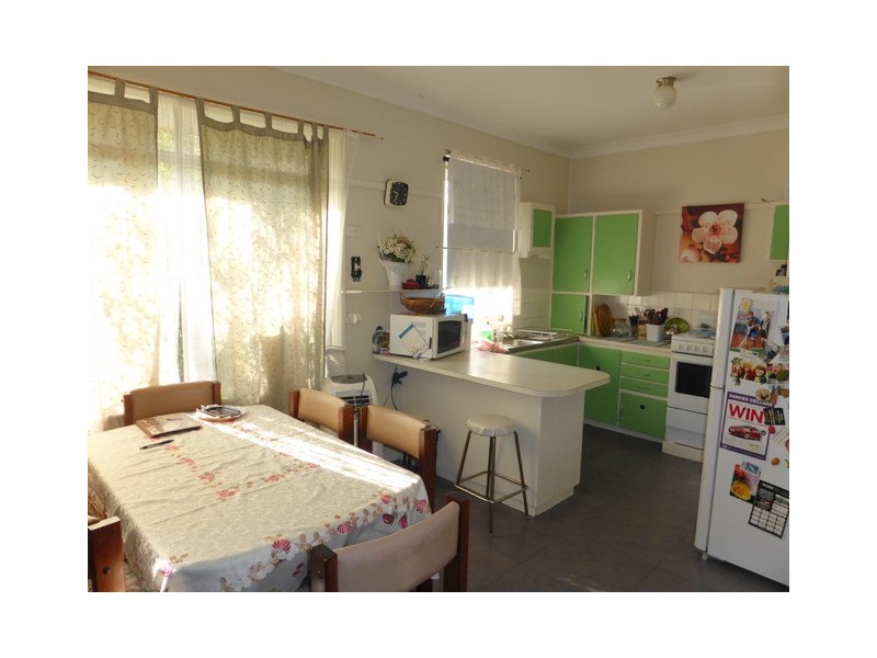 8 Mitchell Street, Parkes NSW 2870