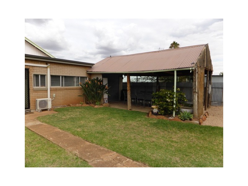 20 Junction Street, Parkes NSW 2870