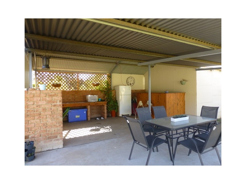 12 Lynch Street, Parkes NSW 2870
