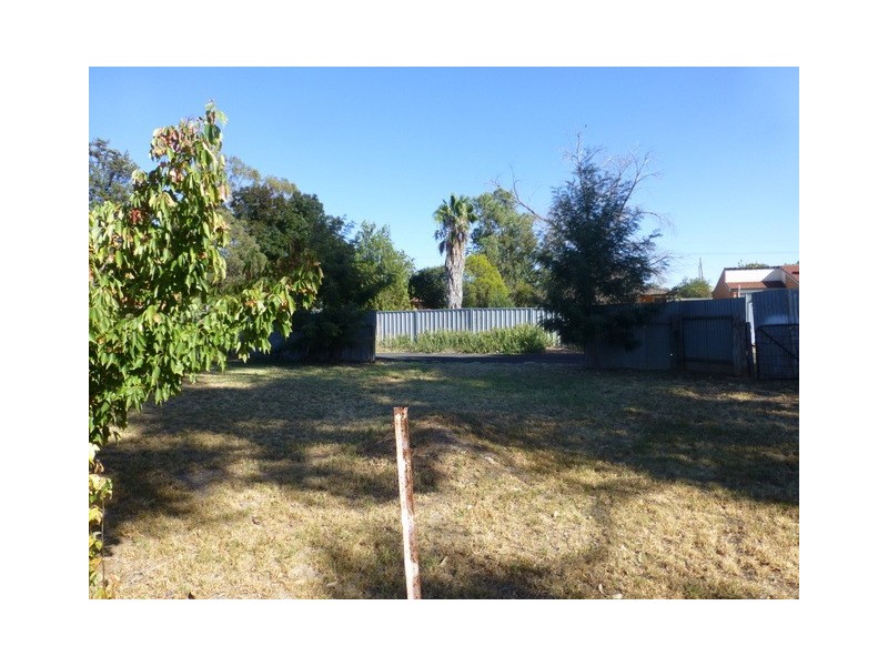 12 Lynch Street, Parkes NSW 2870