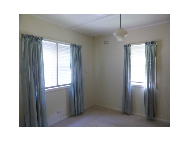 51 Thornbury Street, Parkes NSW 2870