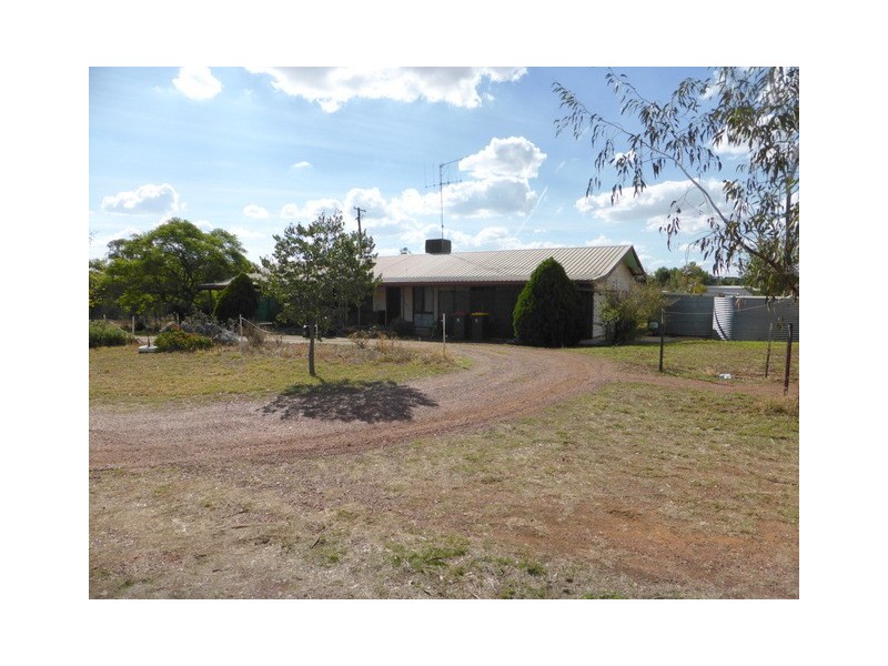 1A Welcome Road, Parkes NSW 2870