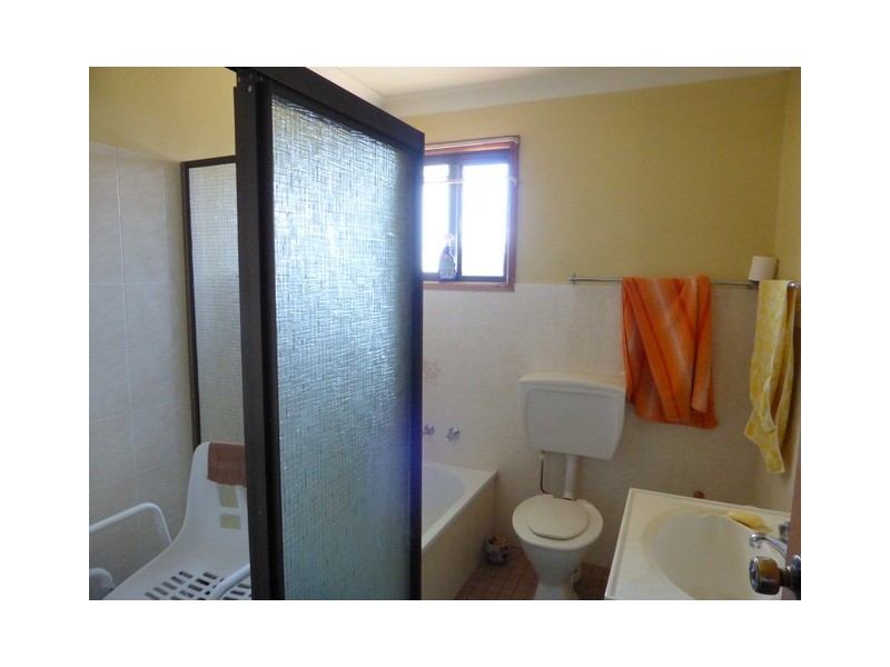 1A Welcome Road, Parkes NSW 2870