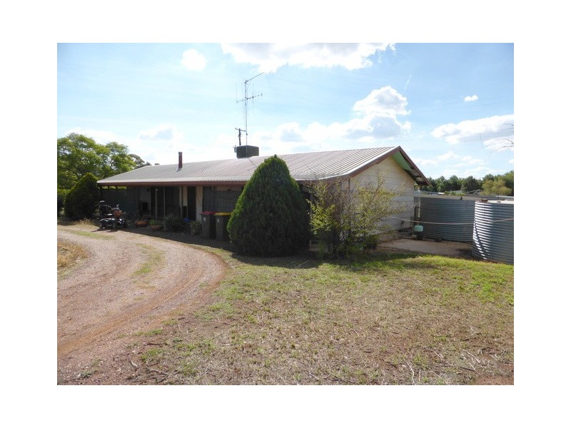1A Welcome Road, Parkes NSW 2870