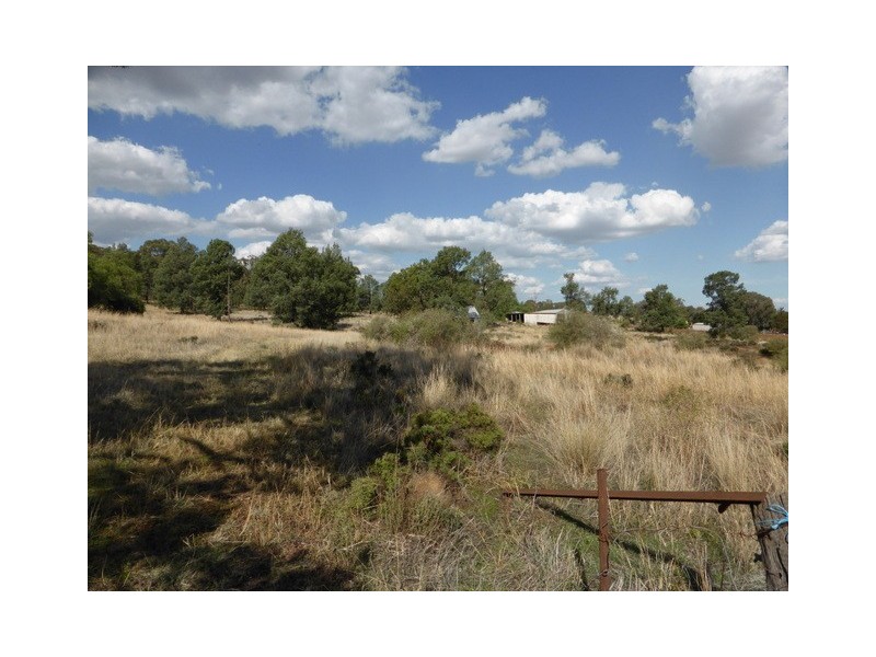 1A Welcome Road, Parkes NSW 2870