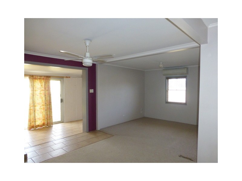 37 Victoria Street, Parkes NSW 2870