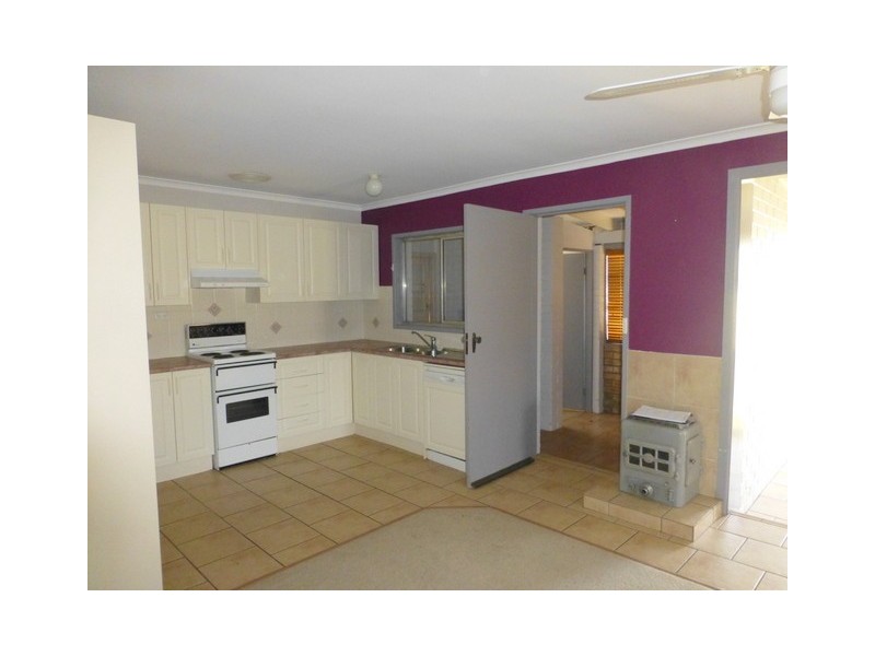 37 Victoria Street, Parkes NSW 2870