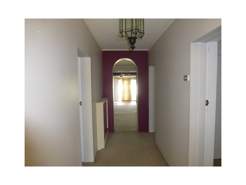 37 Victoria Street, Parkes NSW 2870