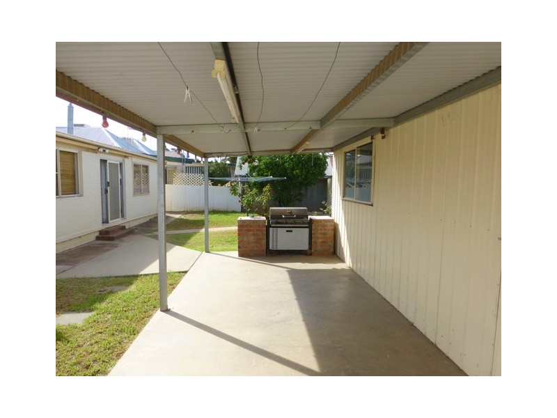 37 Victoria Street, Parkes NSW 2870