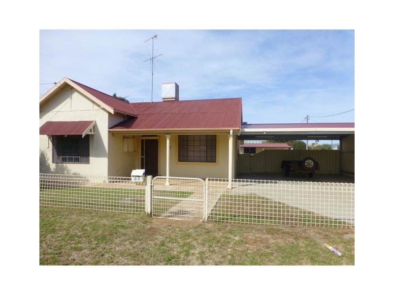 37 Victoria Street, Parkes NSW 2870